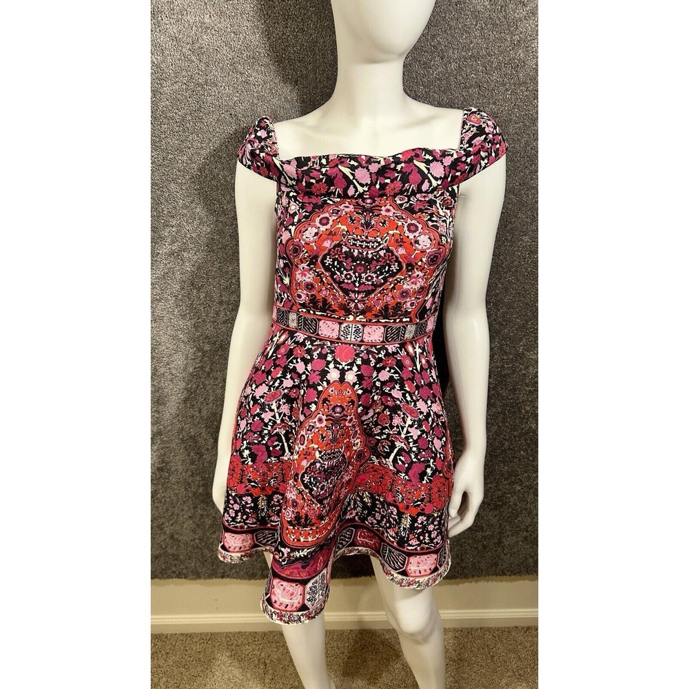 Comino Couture London Dress Size UK 8 US 4 Black And Red Bohemian Folk Art Print